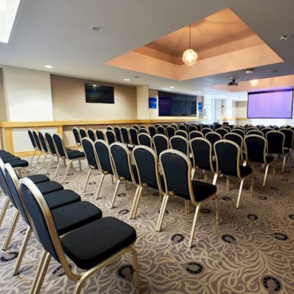 smaller meeting space Cheltenham racecourse