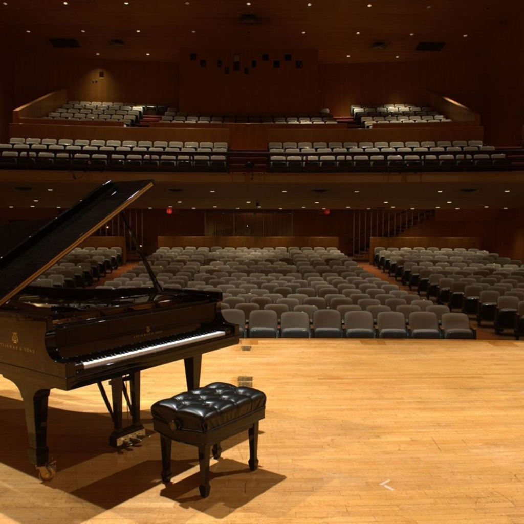 Museum's Grace Rainey Rogers Auditorium hosts dynamic meetings, lectures.