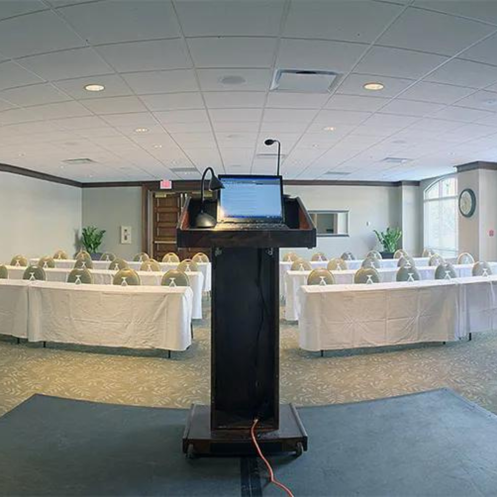 With grand spaces for hundreds of guests or spaces designed for more intimate gatherings, The Sun Peaks Grand has the perfect venue to host your meeting or gathering.