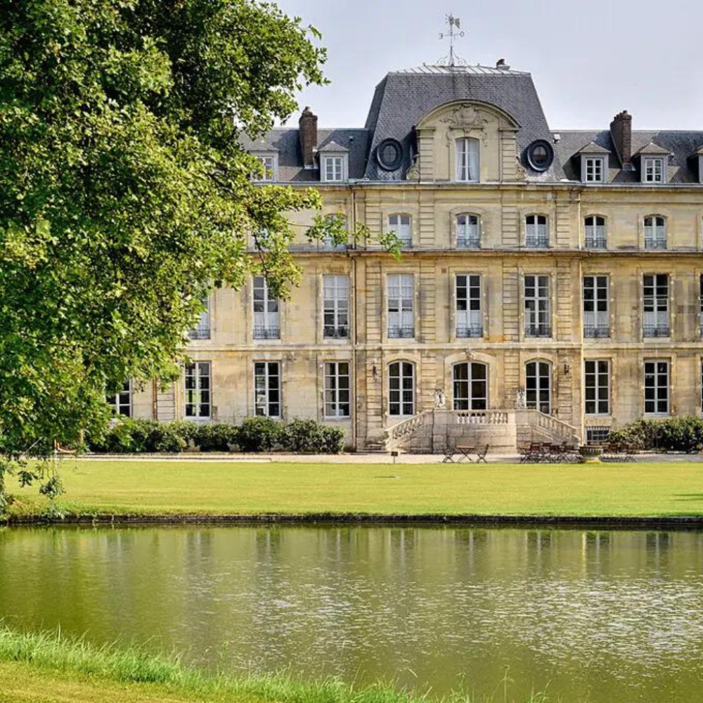 Chateau de Nointel, France venue hire